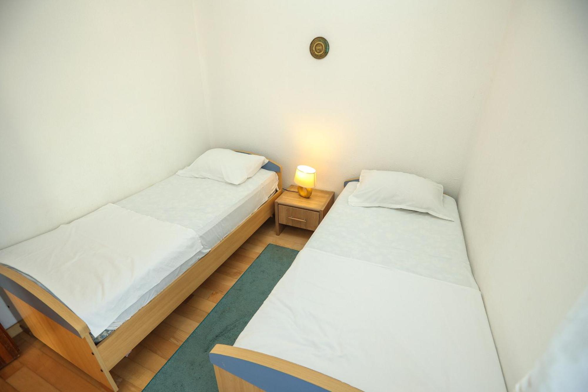 Apartments Teo Привлака Екстериор снимка