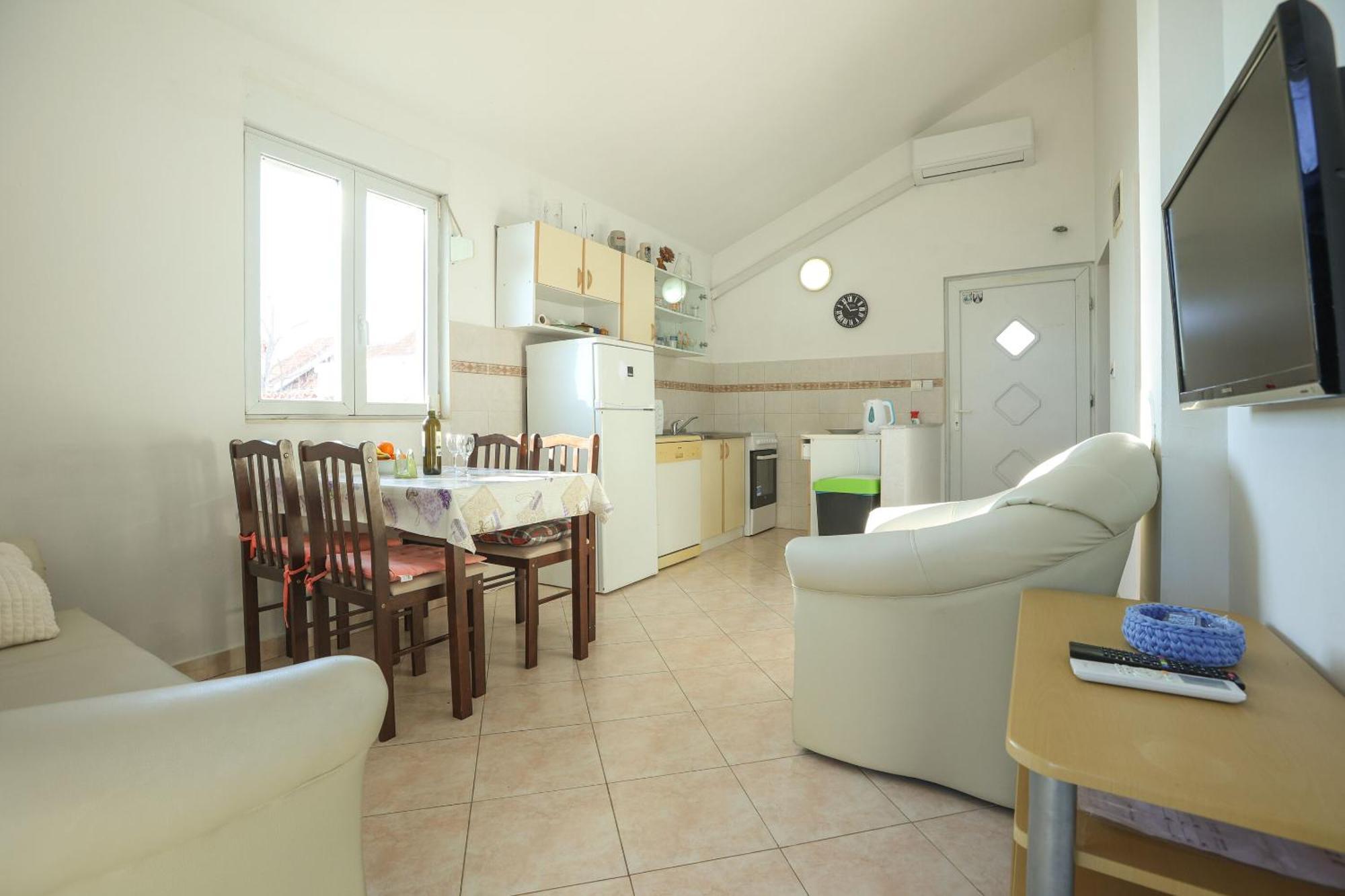 Apartments Teo Привлака Екстериор снимка